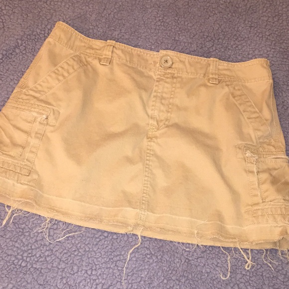 Old Navy Authentic Skirt. Khaki color - Picture 3 of 5